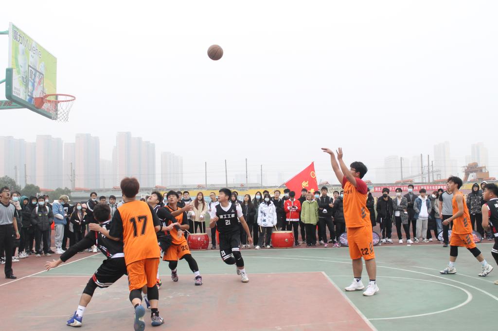 学院2020年“橙赛季”新生杯篮球赛精彩开幕